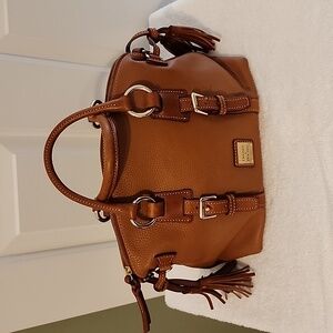 Dooney & Bourke pebble grain large satchel